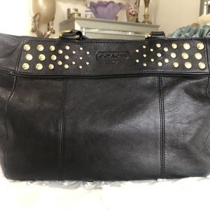 Coach Bags/Black leather Coach Bag with Gold Hardware